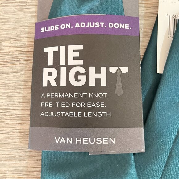 New Van Heusen Necktie Tie Evergreen TIE RIGHT NWT Slip Slide On Pre-Tied - Picture 2 of 5